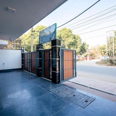 The Palms Inn I Near Medanta Medicity I Sec-38 Gurgaon Luaran gambar